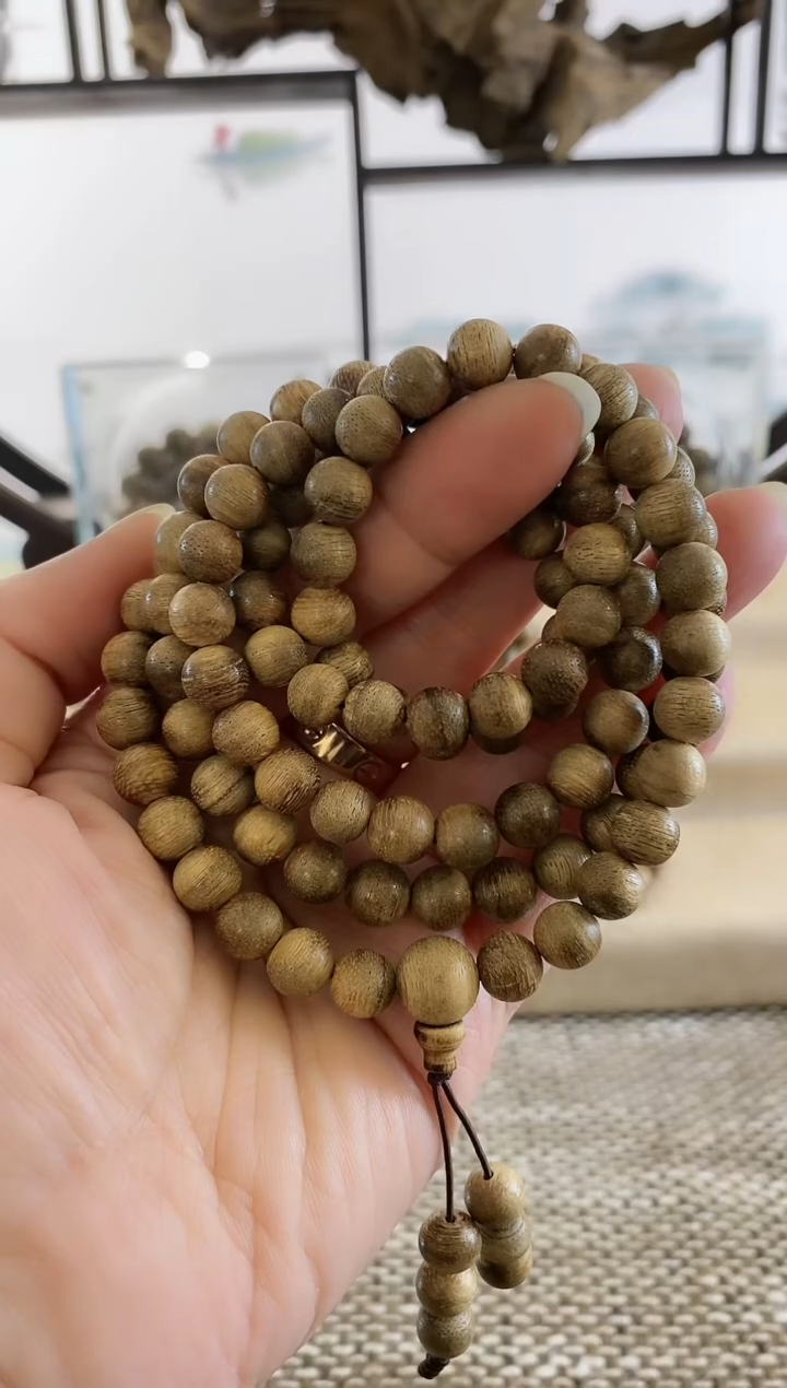 【闪购商品】沉香手串越南倒架老料8+MM多圈