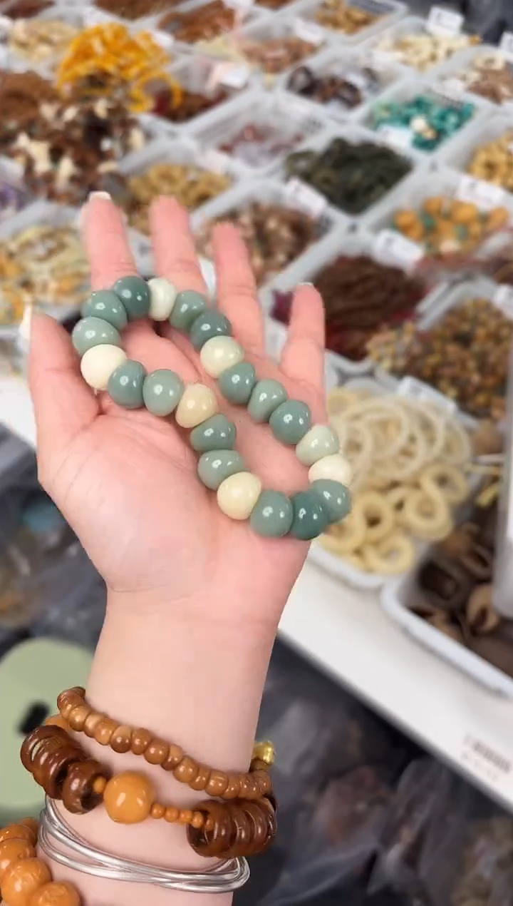 手串菩提根/象牙果碧岫14mm菩提根浅青提雕刻蒜瓣单@@CS021-1793