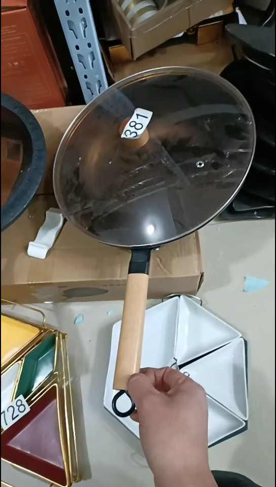 【闪购商品】陶瓷381生铁锅