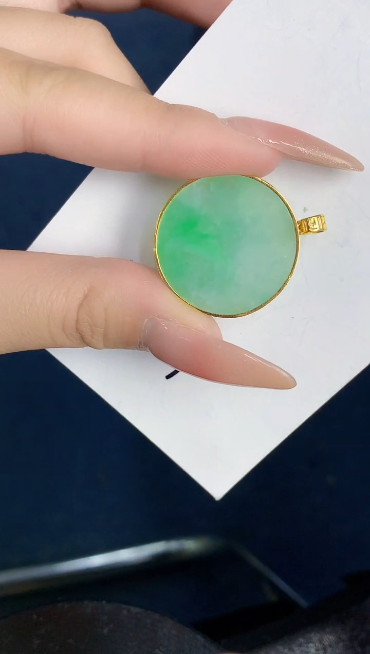 【闪购商品】翡翠颈饰18K金镶嵌000000000