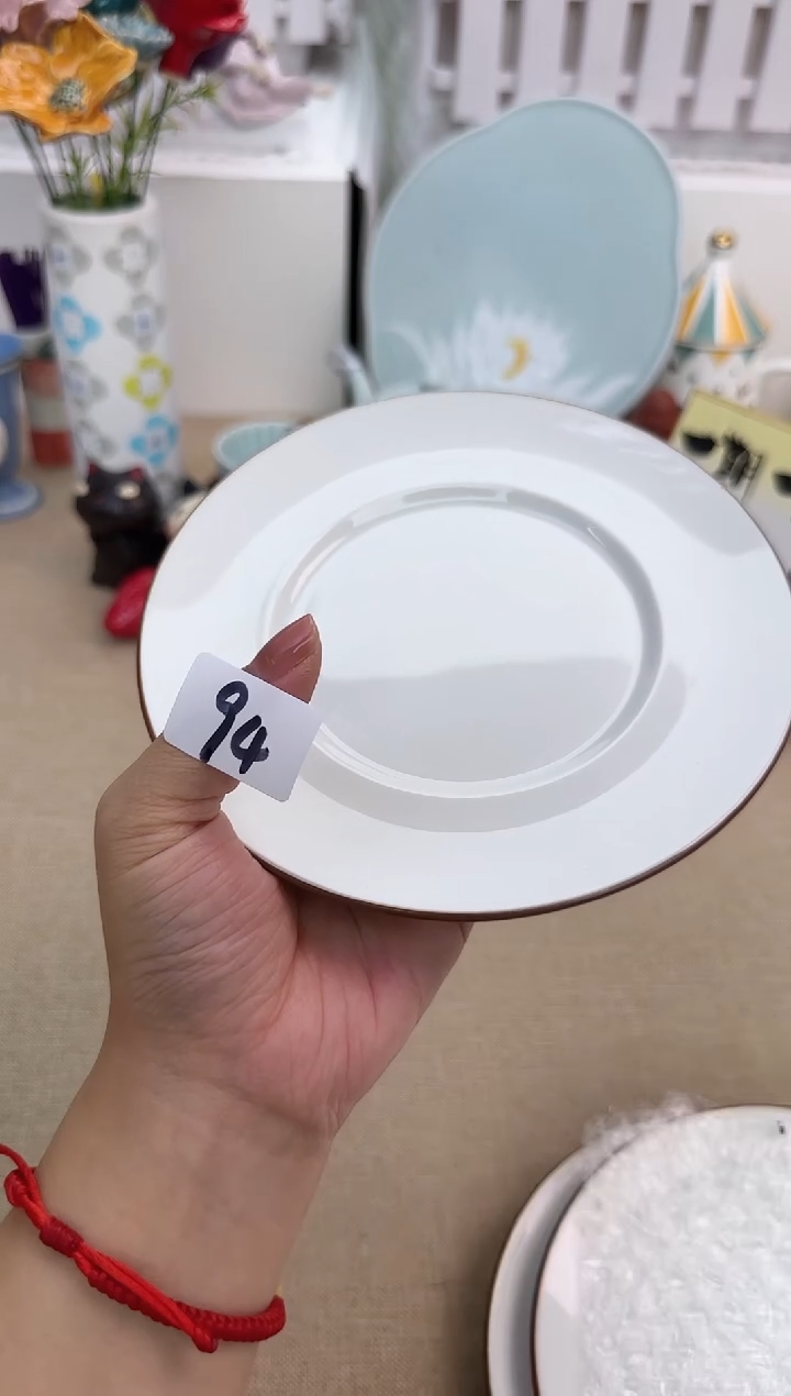 瓷片泡泡家的瓷器真好看