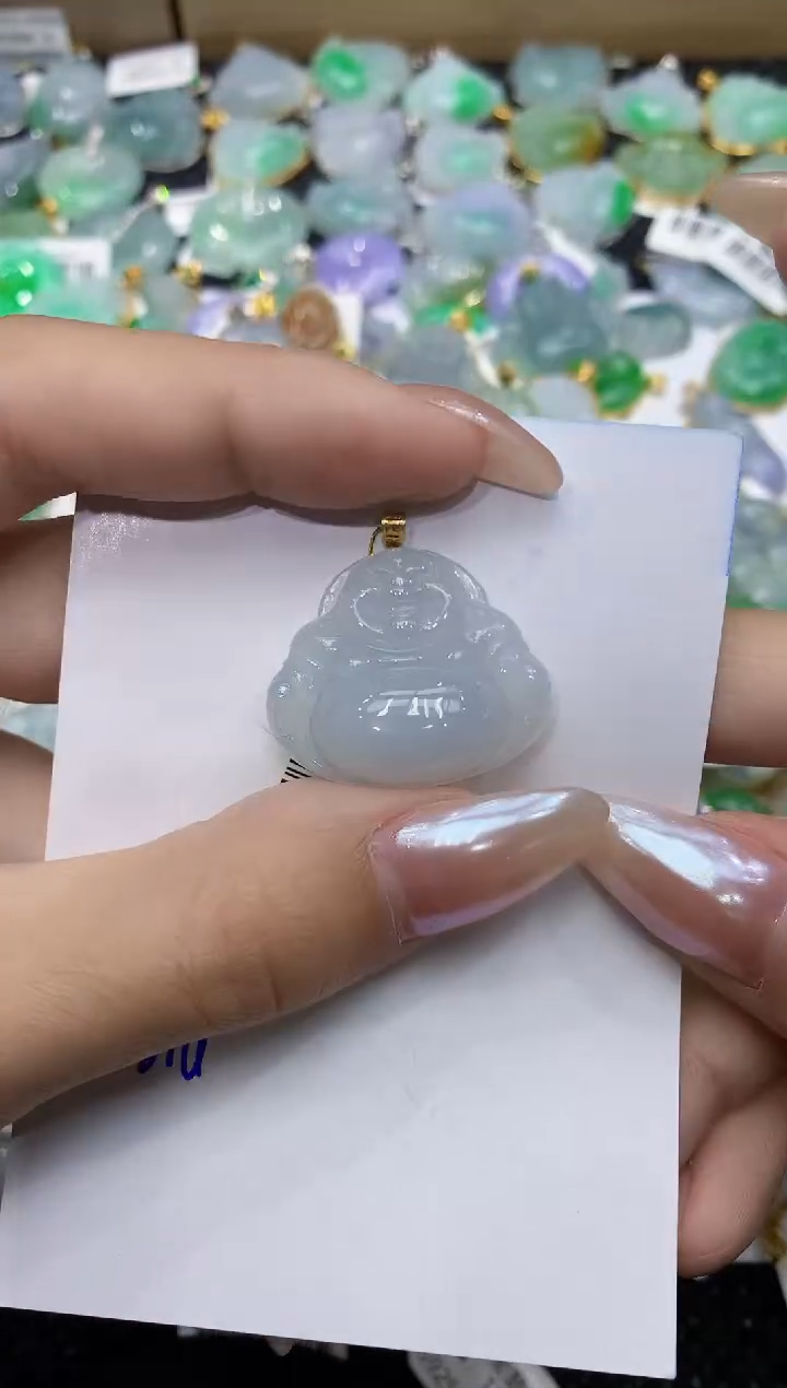 翡翠18K金镶嵌颈饰111111111111