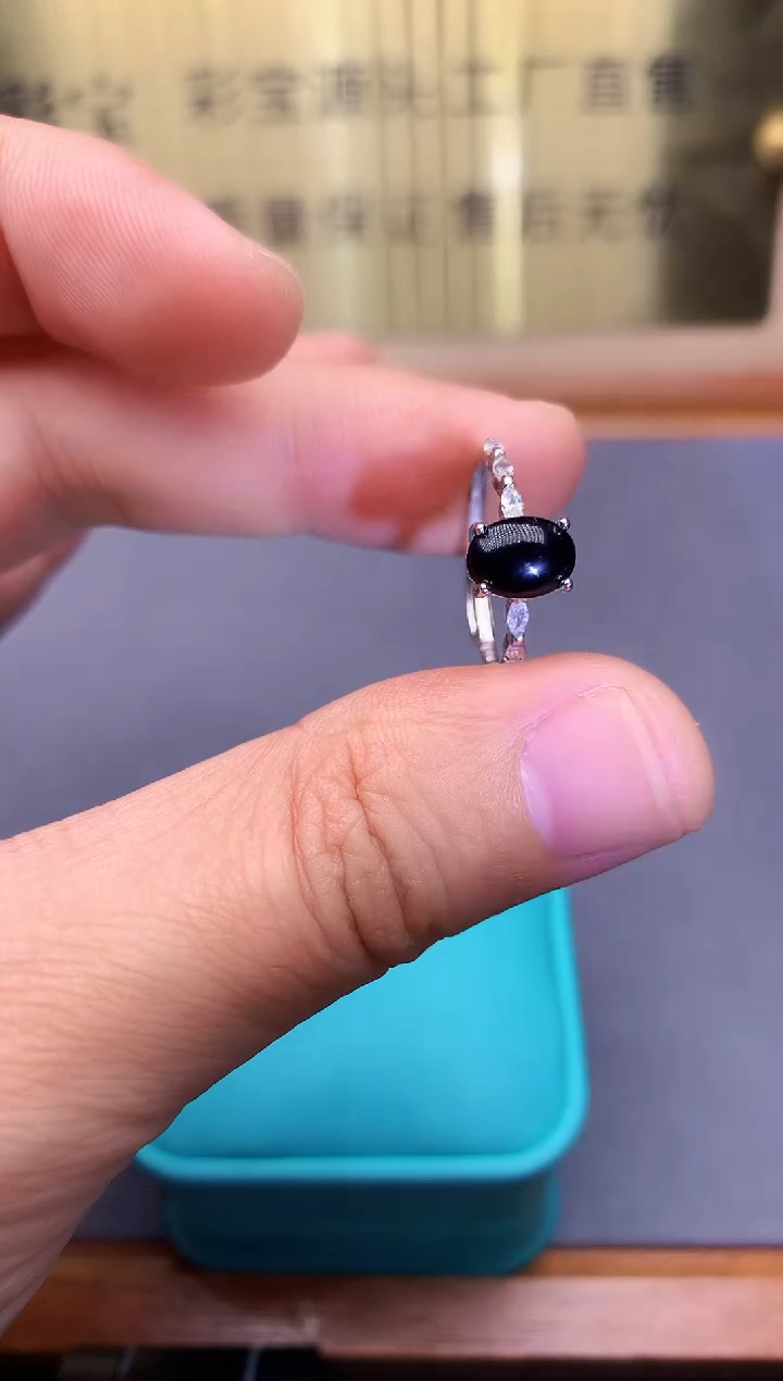 【闪购商品】蓝宝石戒指银S925镶嵌.........