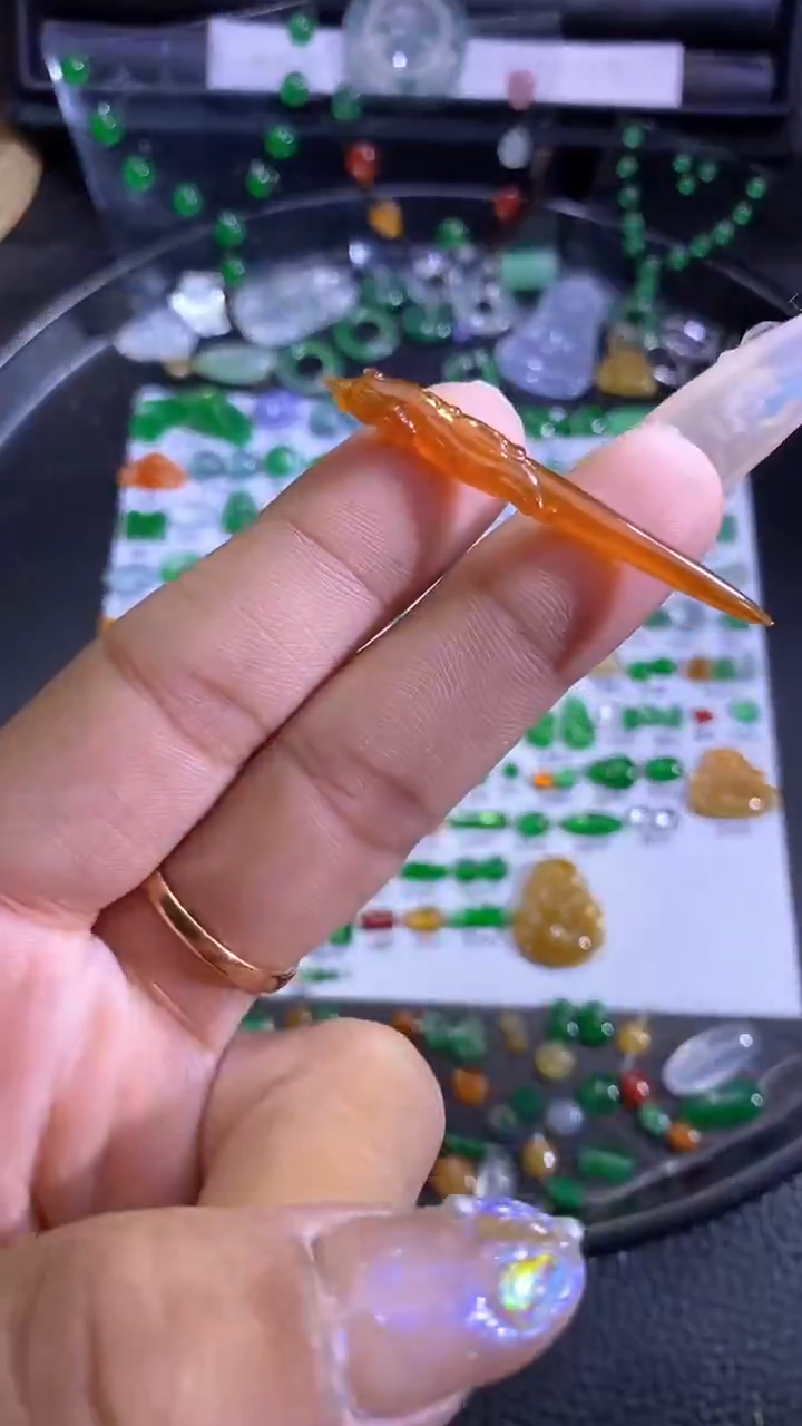 未镶嵌挂件翡翠凤凰