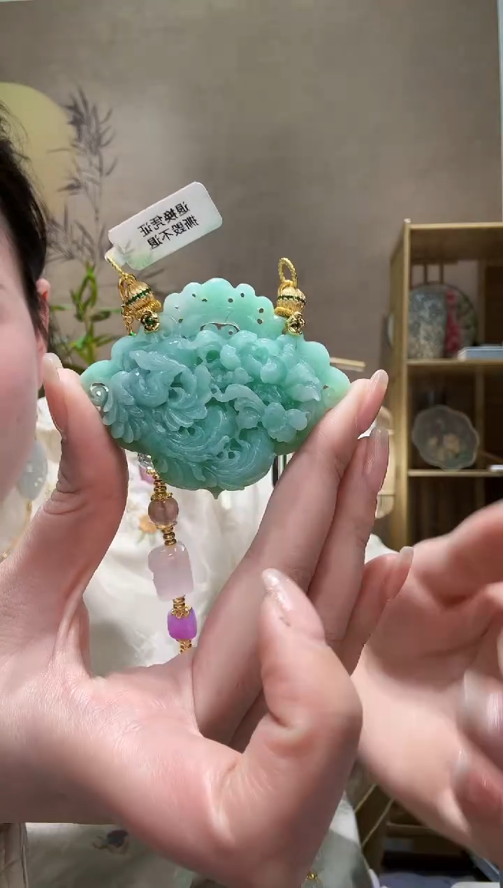 【闪购商品】翡翠颈饰未镶嵌吊坠