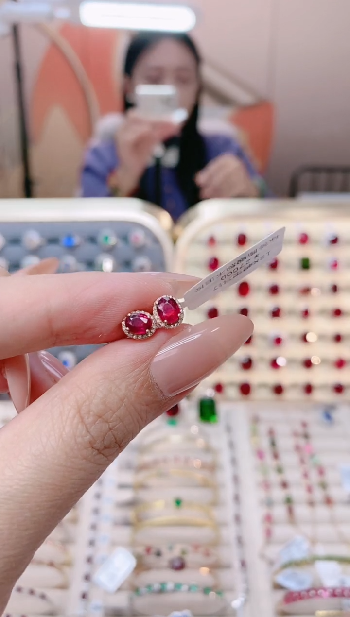 【闪购商品】碧玺18K金耳饰18K金镶嵌1