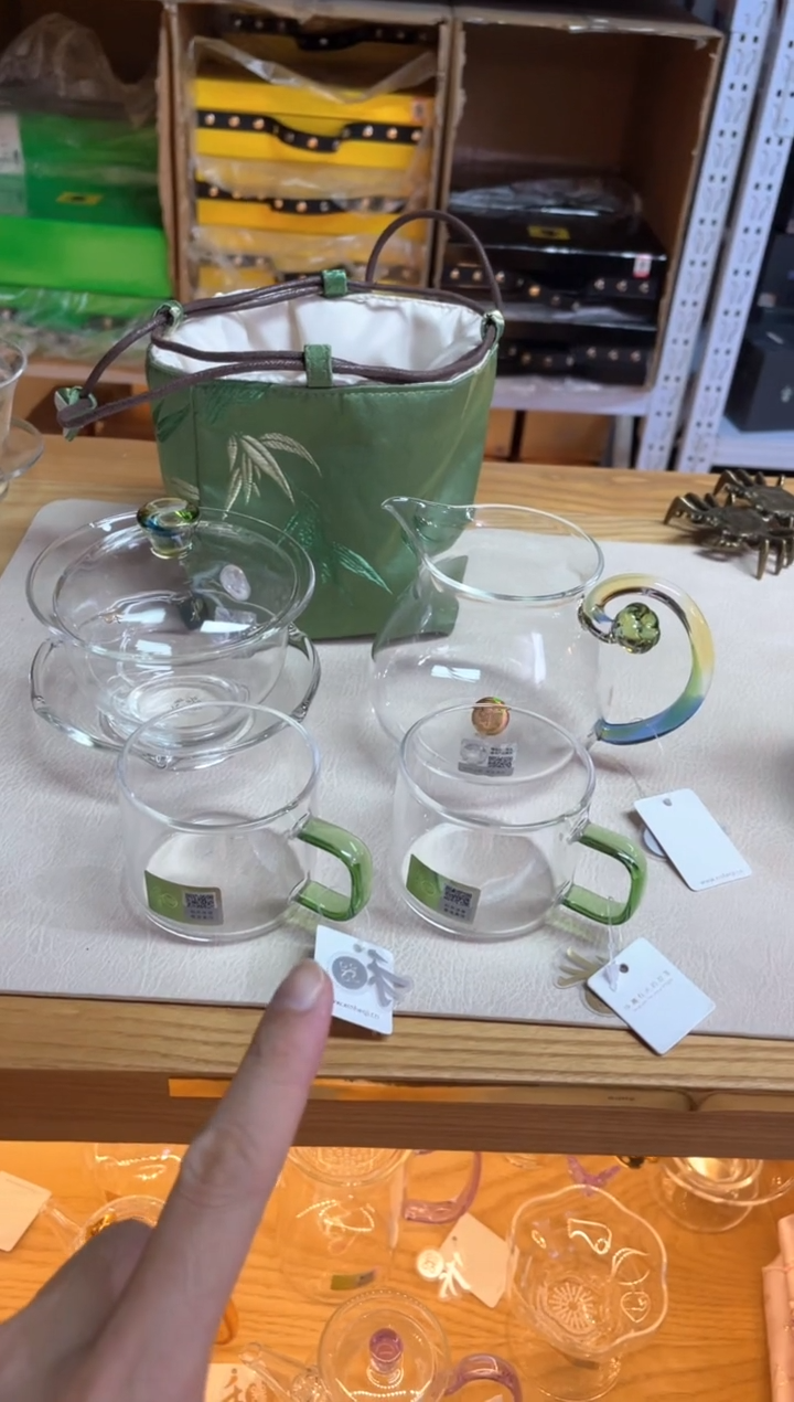 迷翠沁莲盖碗+浮莲迷翠+清禾杯湖绿色+茶事包翠竹