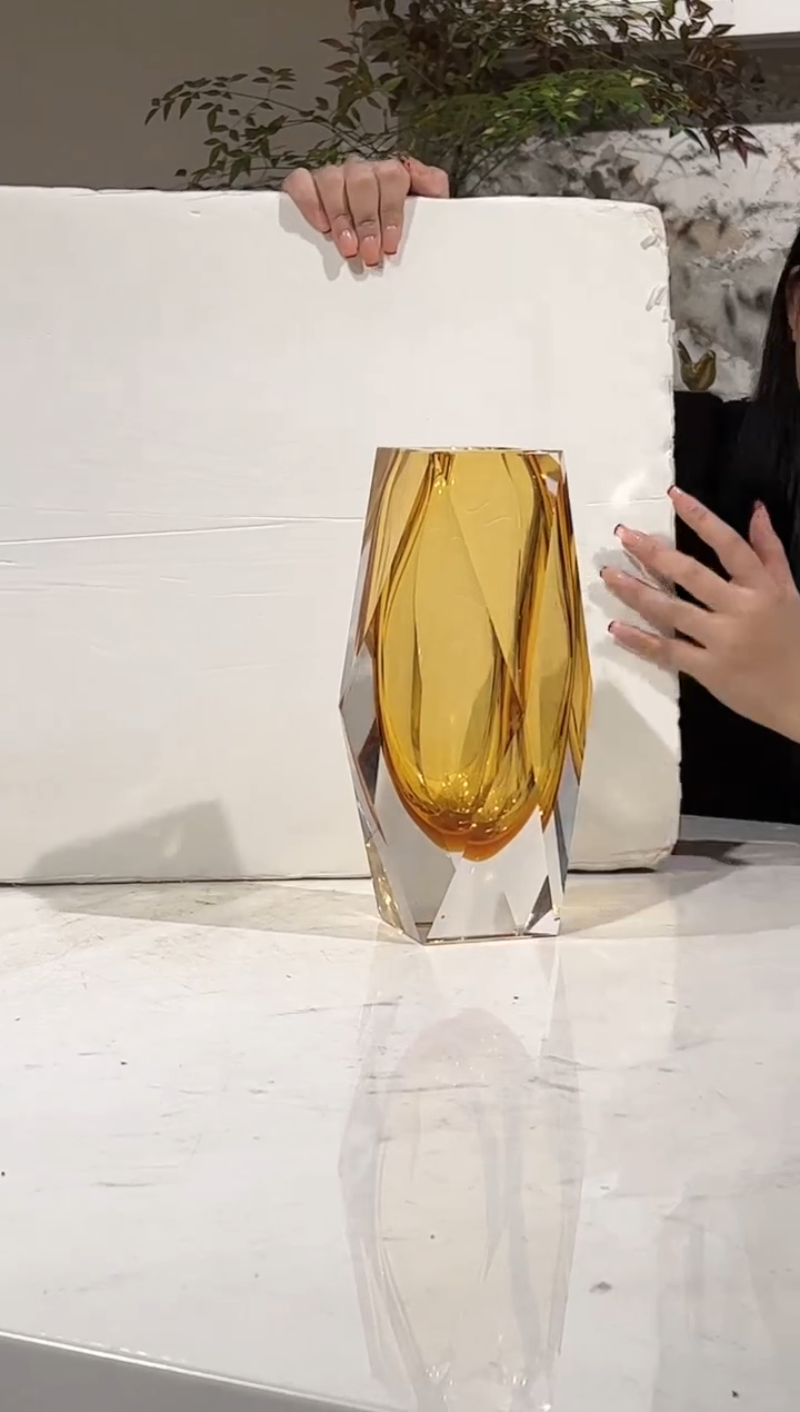 【闪购商品】琉璃琥珀色切面花瓶