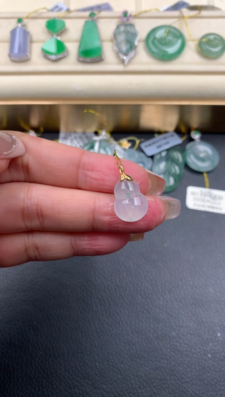 【闪购商品】翡翠颈饰18K金镶嵌D726    