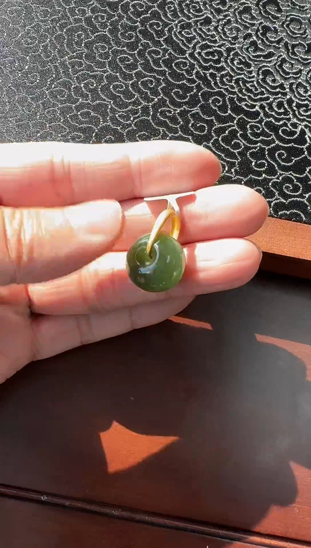 【闪购商品】和田玉吊坠(不含链)18K金镶嵌多样性发其一