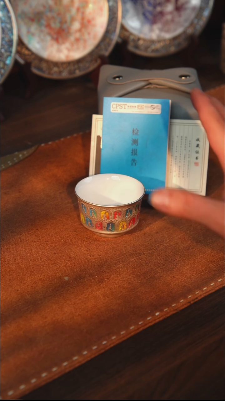 瓷瓷鎏银千佛七彩铃铛杯