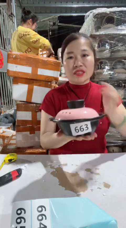 【闪购商品】663瑕疵黑色小锅，，