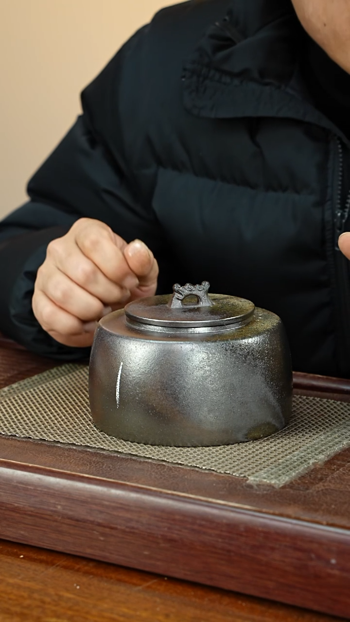 宜兴原矿紫砂茶叶罐