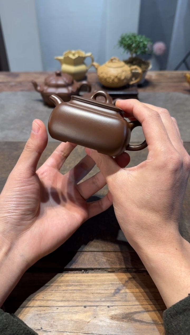 茶壶紫砂雷长四方 紫砂壶
