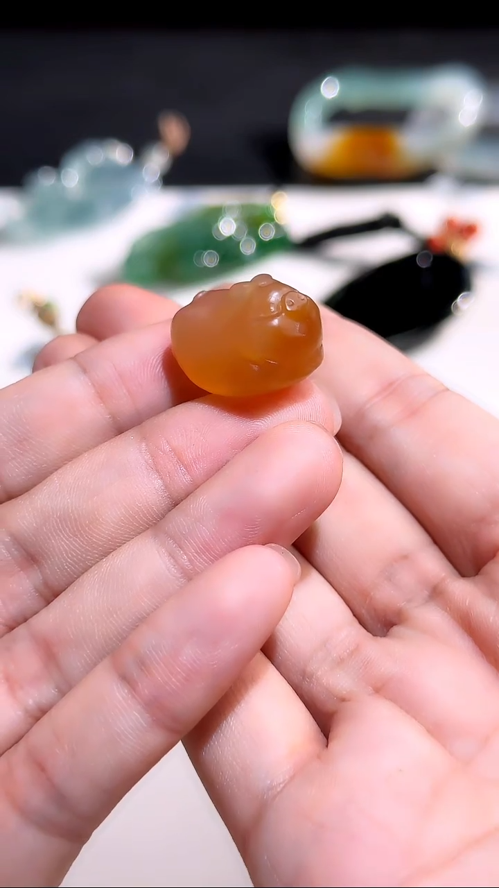 未镶嵌颈饰玛瑙/玉髓洋 十二自在猪生肖