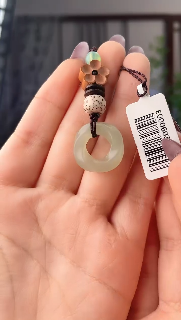 颈饰未镶嵌和田玉扣 xp