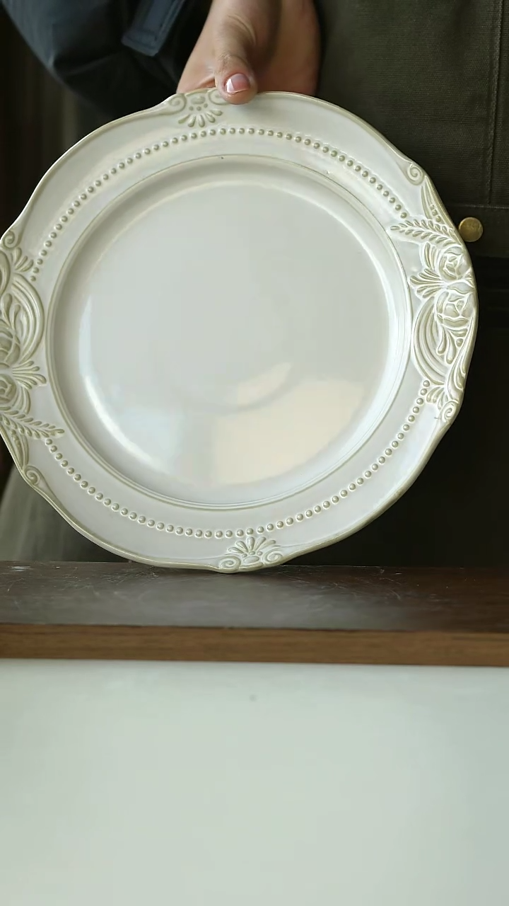 【闪购商品】陶瓷玫瑰浮雕牛排盘做旧微瑕@4-2@