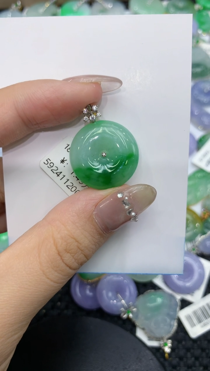 【闪购商品】翡翠颈饰18K金镶嵌222222222