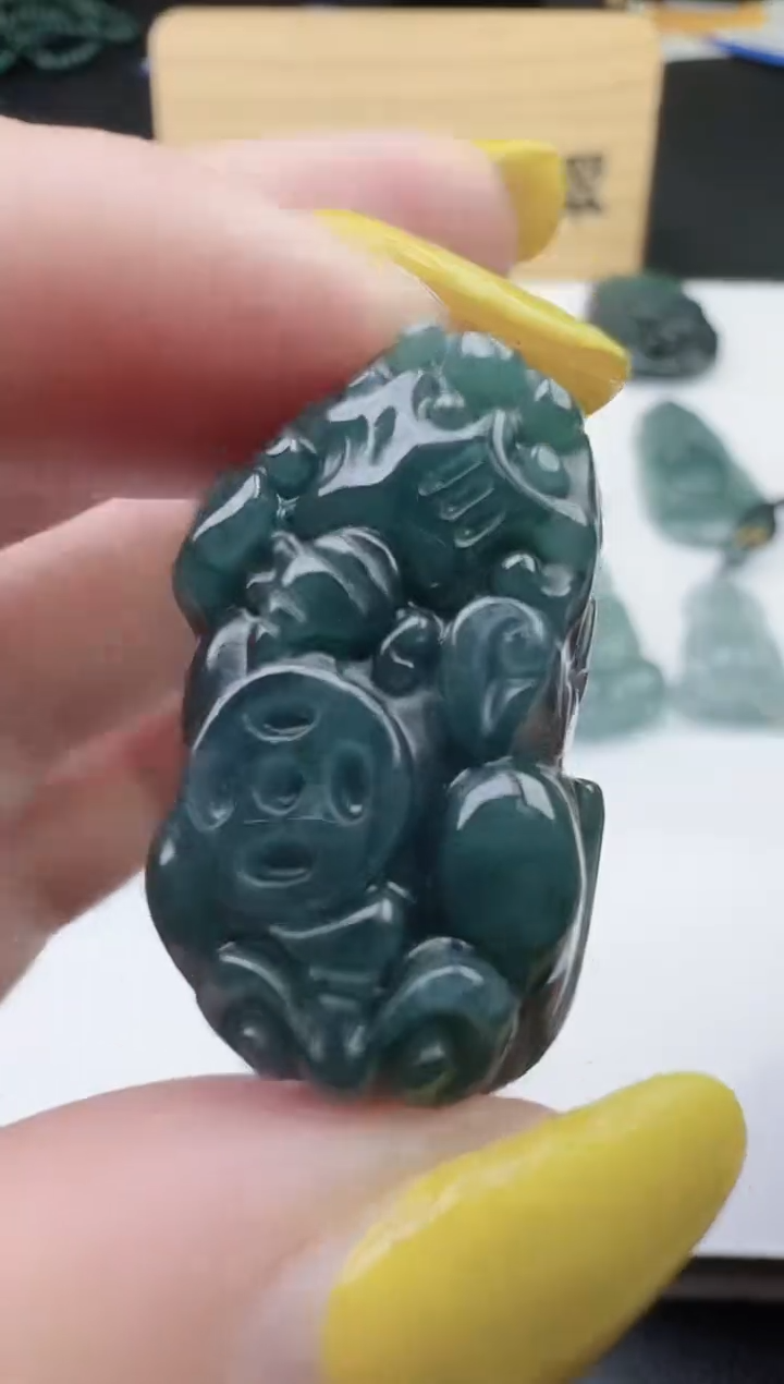 颈饰未镶嵌翡翠天然A货翡翠  多样性随机发其一