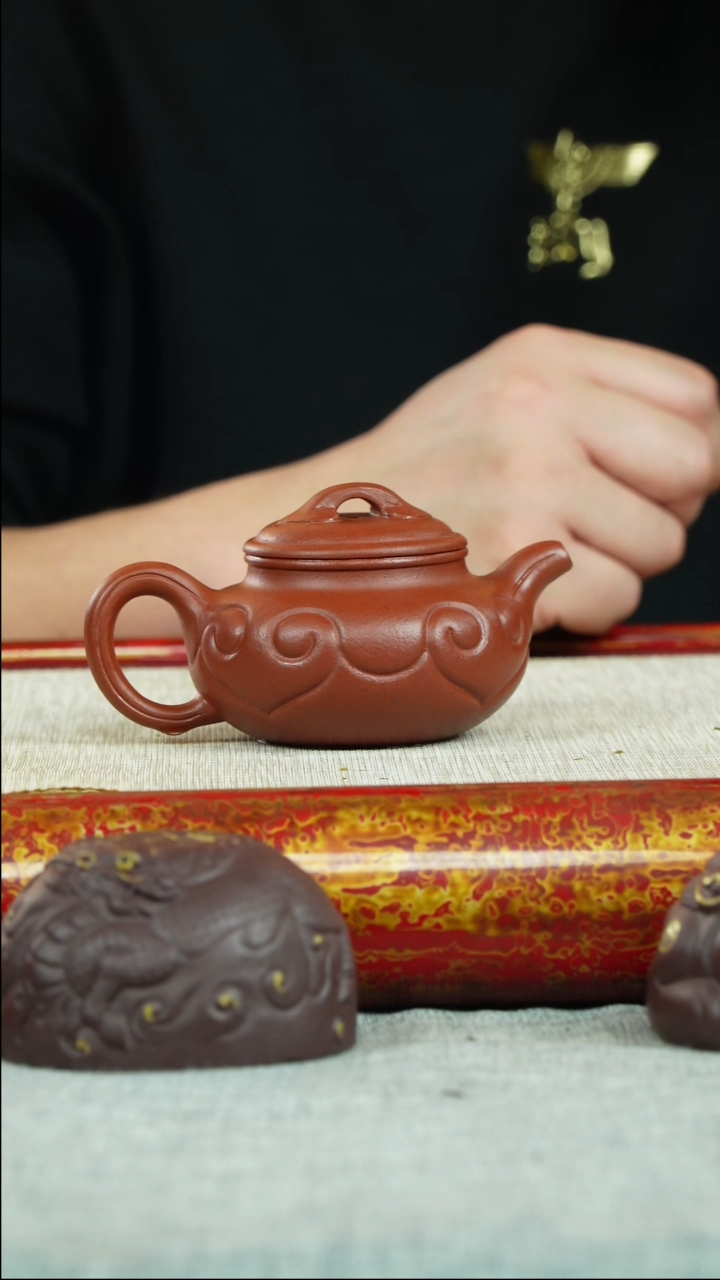 【闪购商品】紫砂茶壶仿古如意 大红袍 魏加峰制