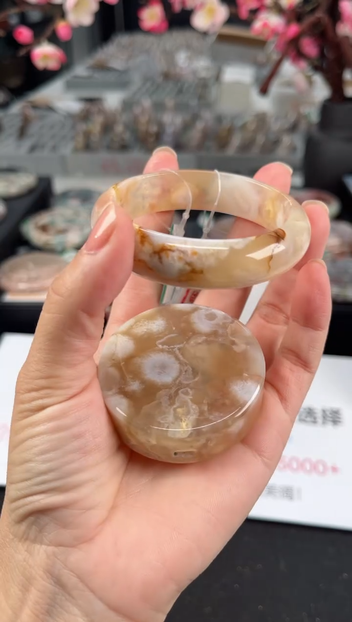 【闪购商品】石英质玉手镯未镶嵌53圈口（赠送镯心）1680458