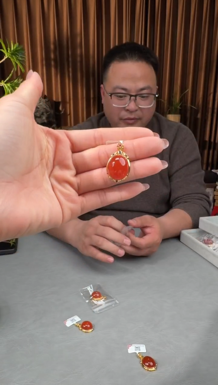 颈饰18K金镶嵌南红玛瑙87南红哥12.29多样性拍一发一