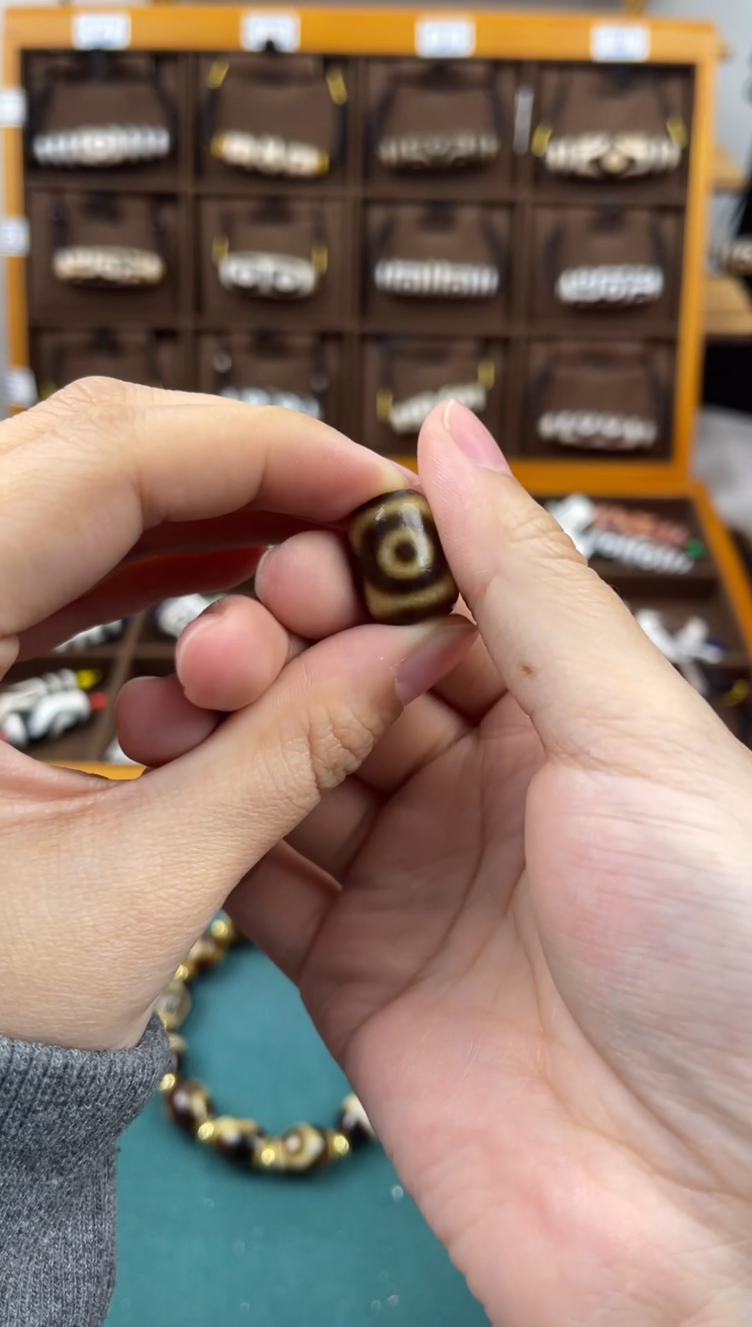 玛瑙/玉髓（覆膜）颈饰未镶嵌22.（微瑕随机发货）