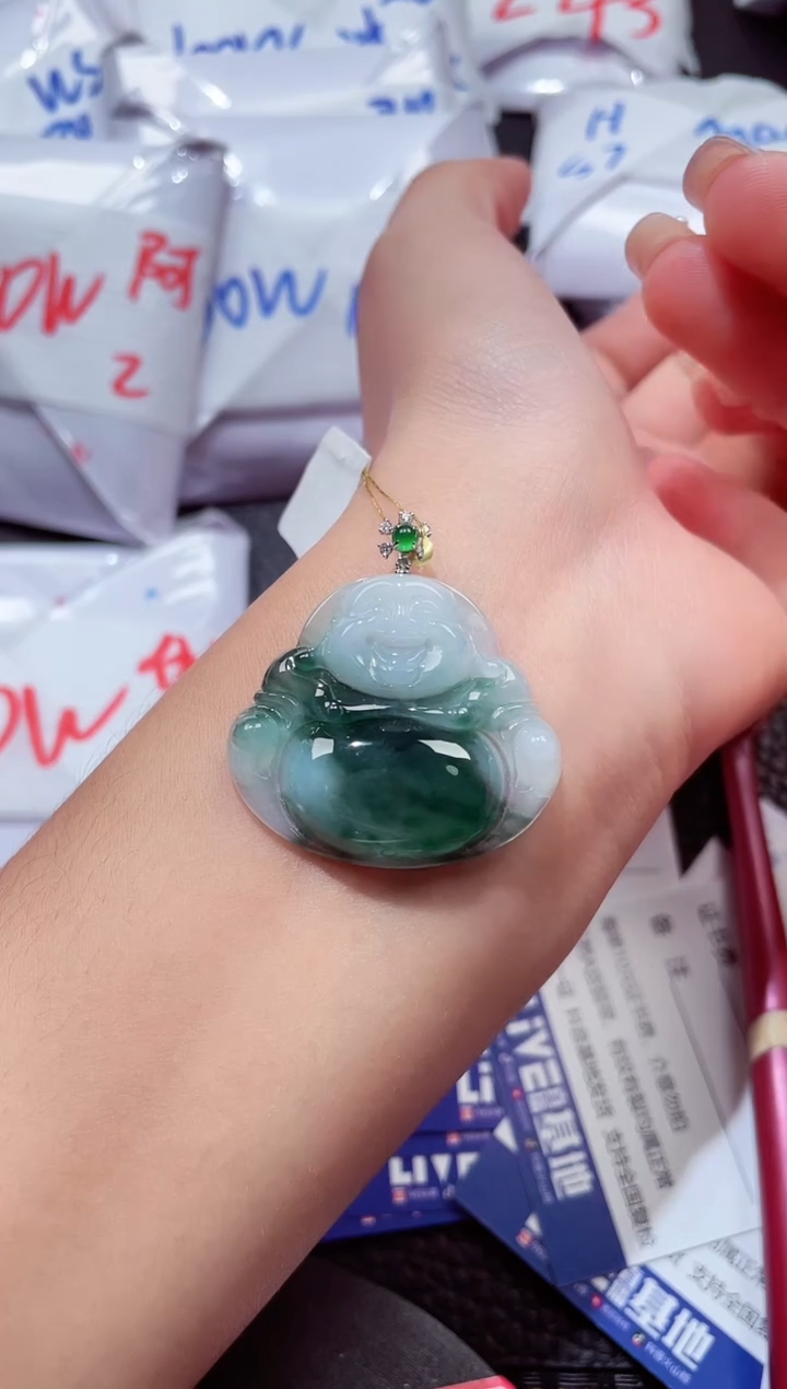 颈饰18K金镶嵌翡翠497