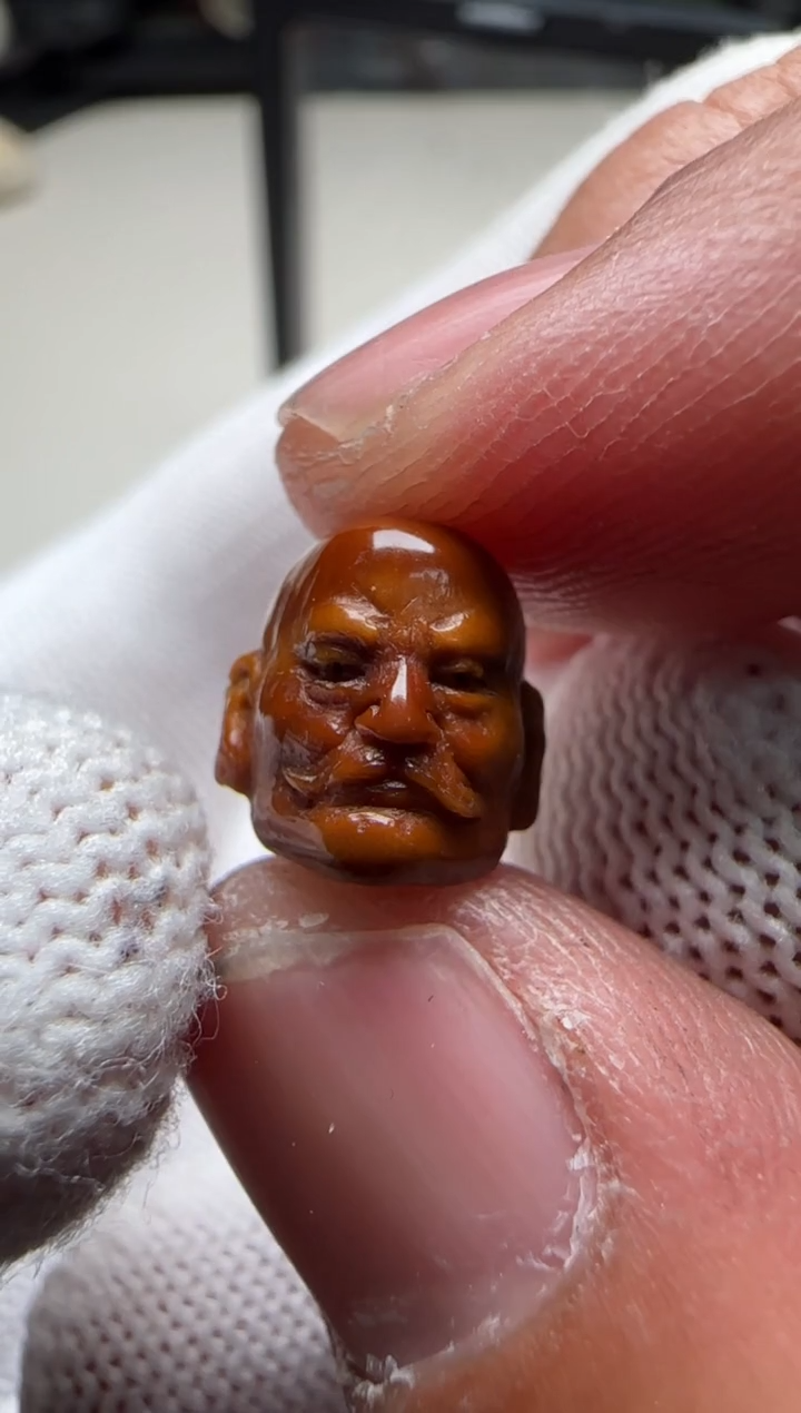 【闪购商品】橄榄核吊坠微雕核尖