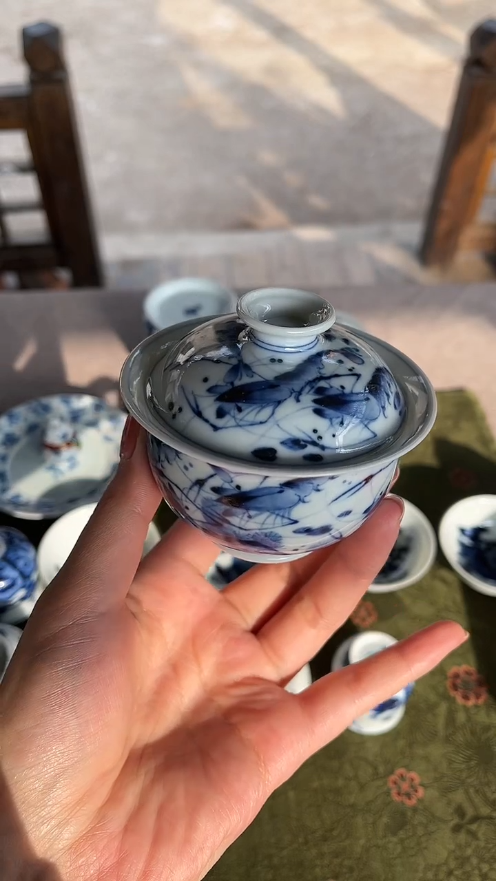 柴窑洪印慕明虾趣元宝盖碗