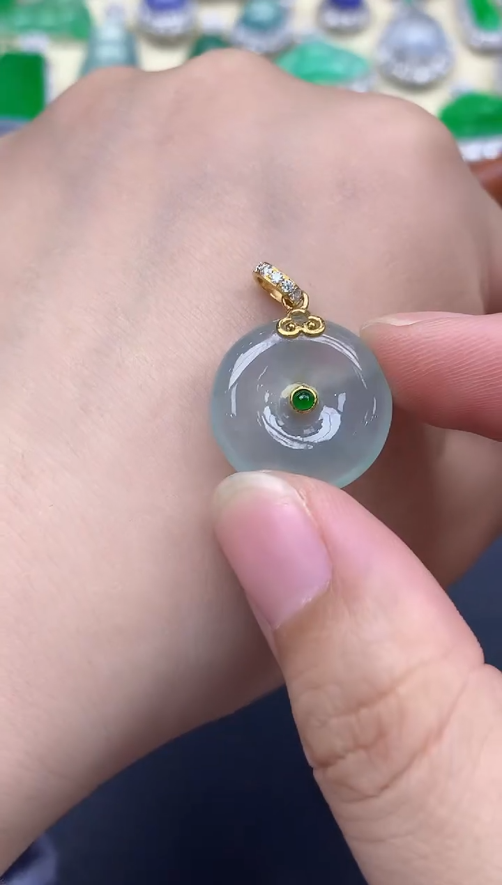 颈饰18K金镶嵌翡翠208-中国好珍宝