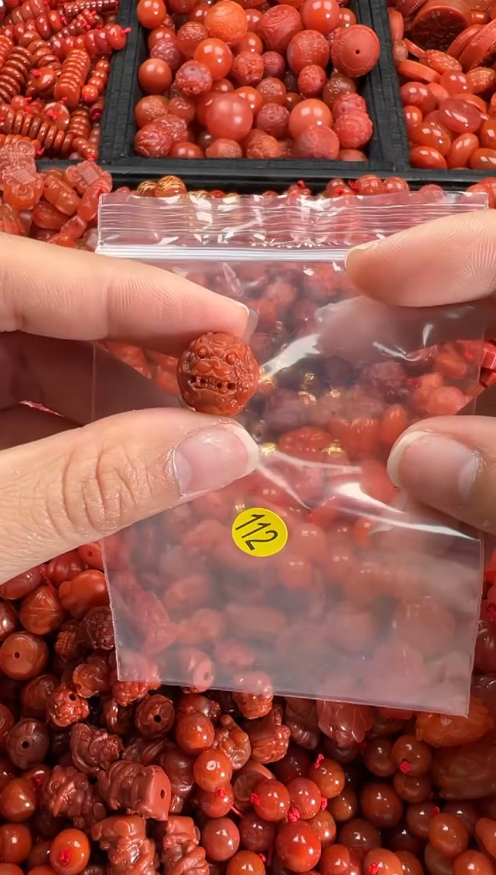 【闪购商品】南红玛瑙颈饰未镶嵌1