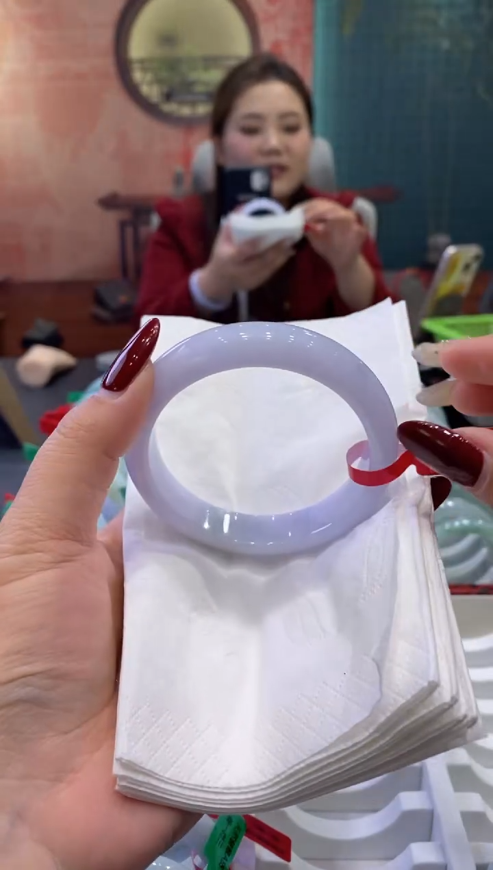 【闪购商品】翡翠手镯未镶嵌多人0019033