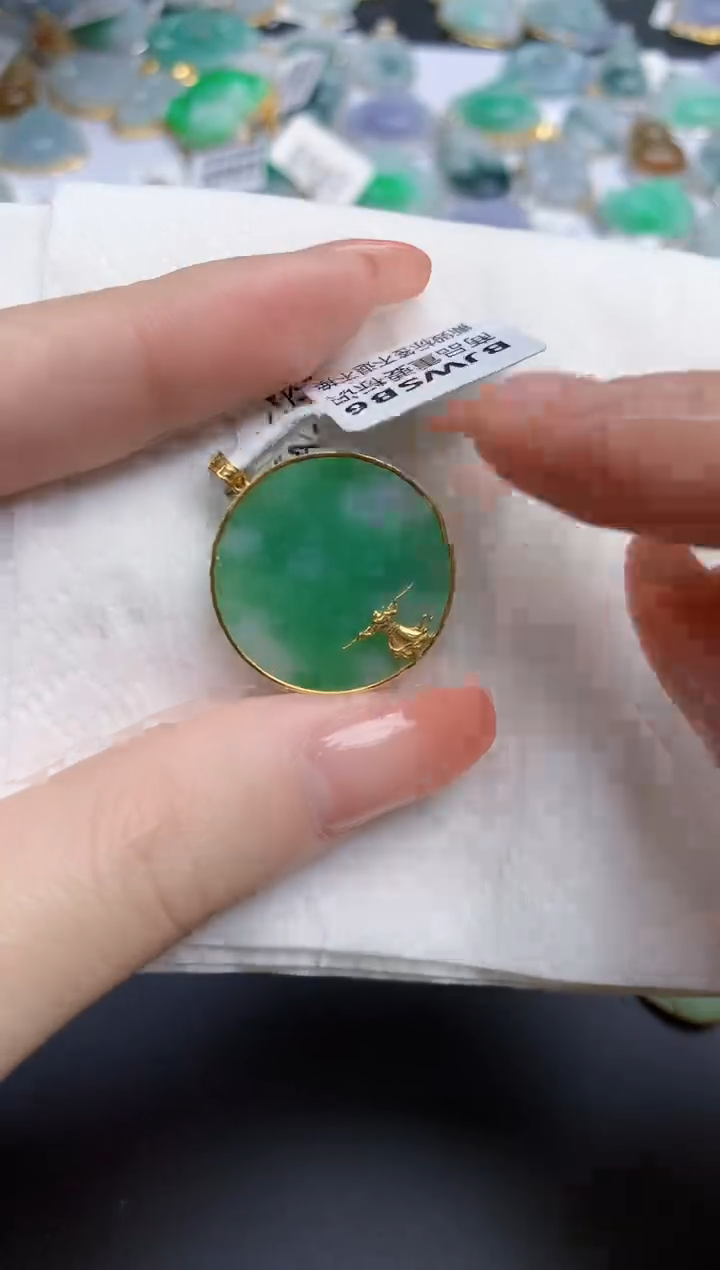 【闪购商品】翡翠颈饰18K金镶嵌天然缅甸翡翠A货