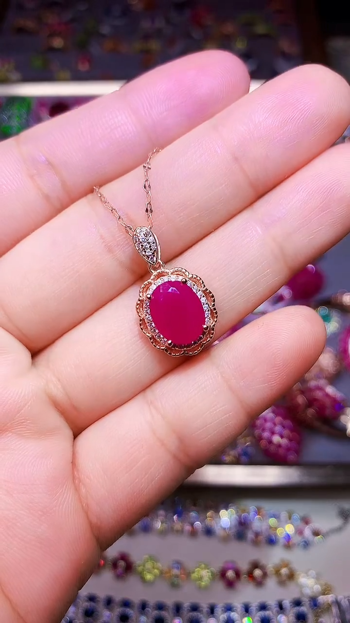 颈饰银S925镶嵌红宝石....