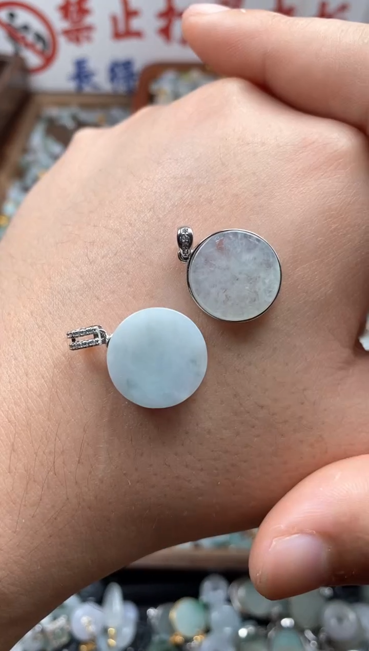 【闪购商品】翡翠颈饰未镶嵌哥哥