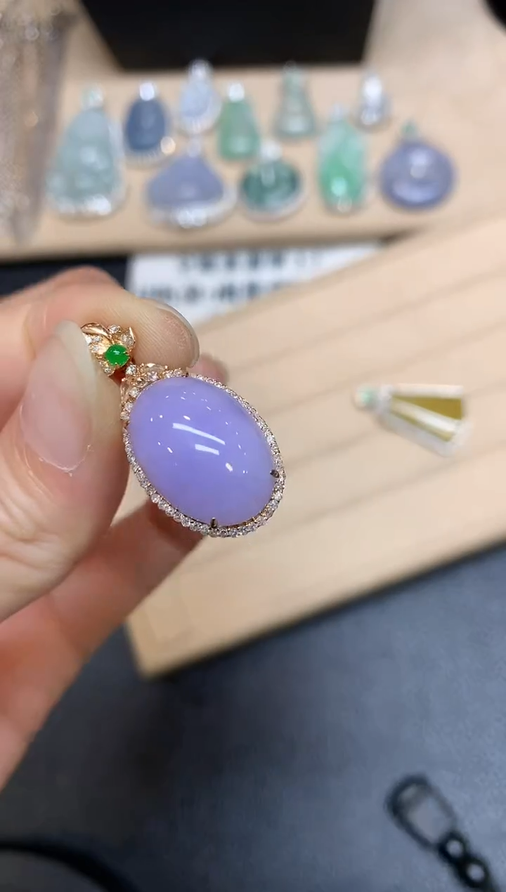 【闪购商品】翡翠颈饰18K金镶嵌【无服务费