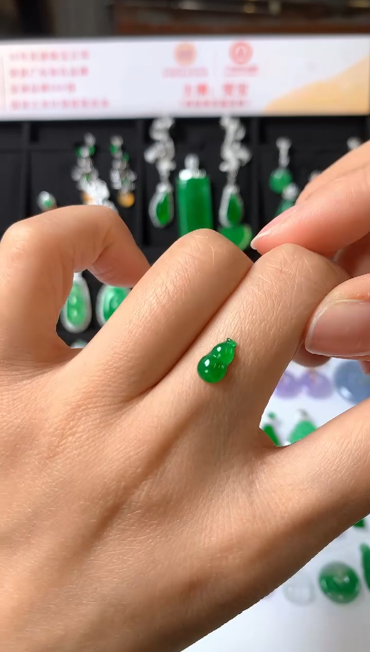 未镶嵌定制翡翠裸石（镶嵌定制）