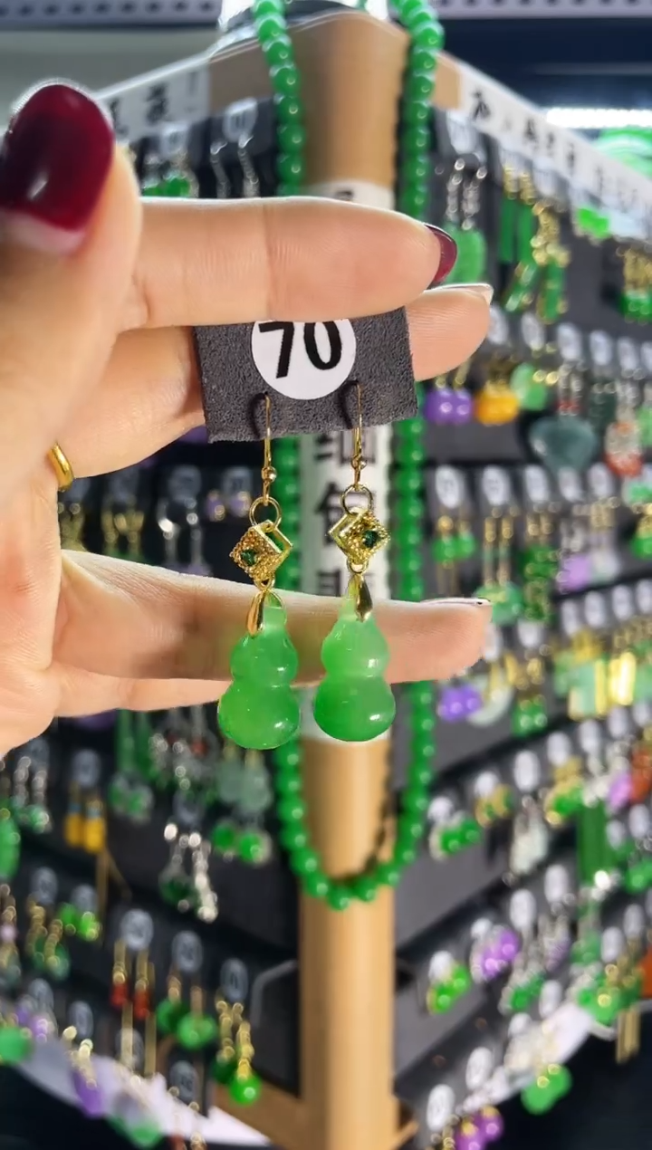 【闪购商品】翡翠耳饰银S925镶嵌70....