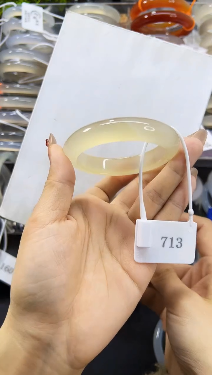 玛瑙/玉髓手镯未镶嵌713-55.1圈口水线