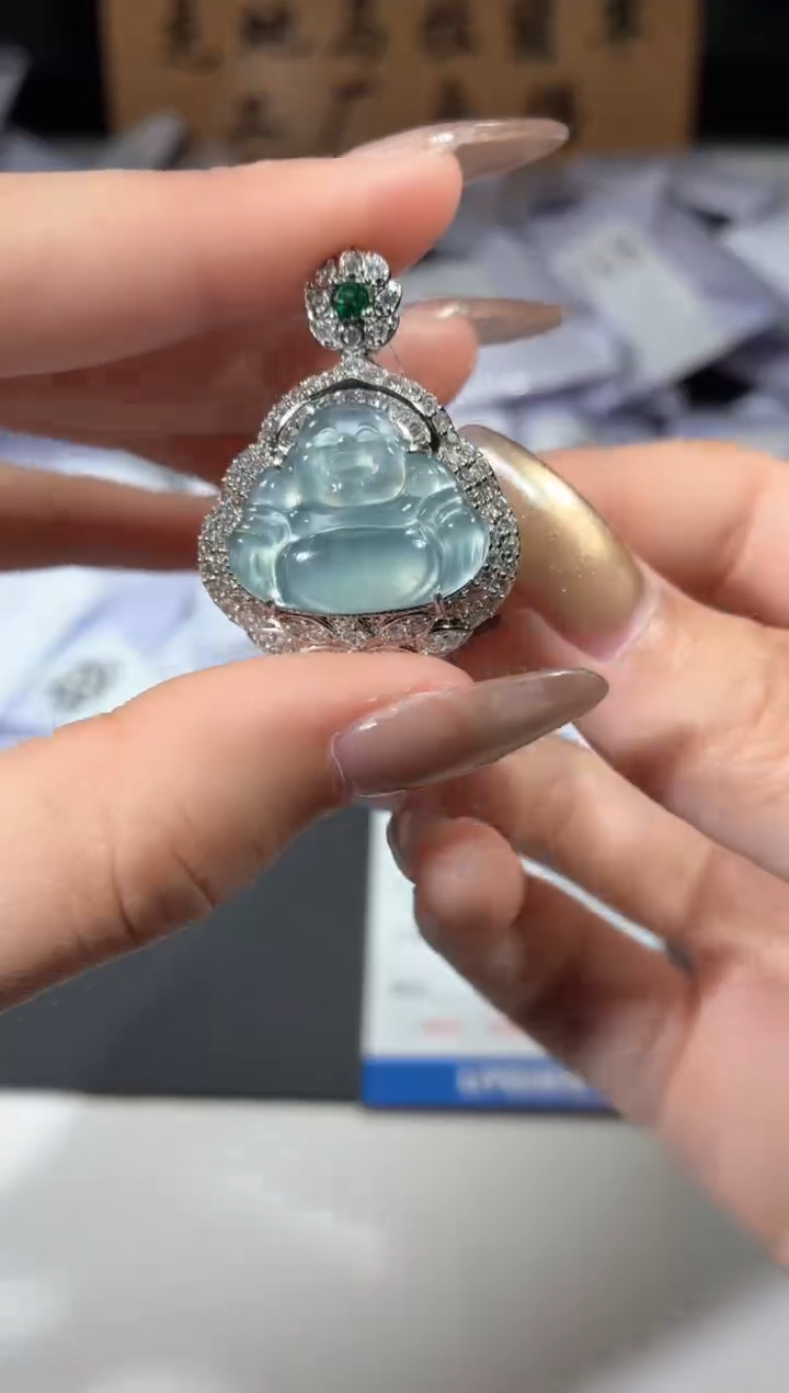 颈饰未镶嵌翡翠天然翡翠A货吊坠