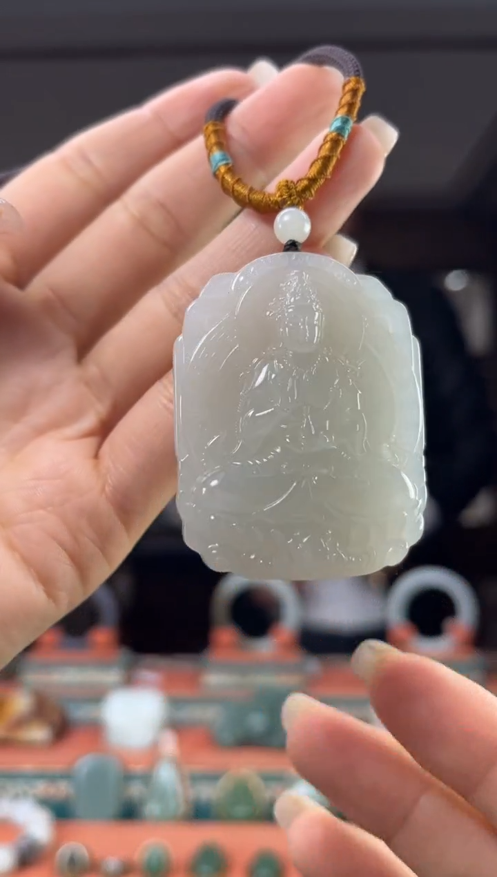 颈饰未镶嵌和田玉佩佩