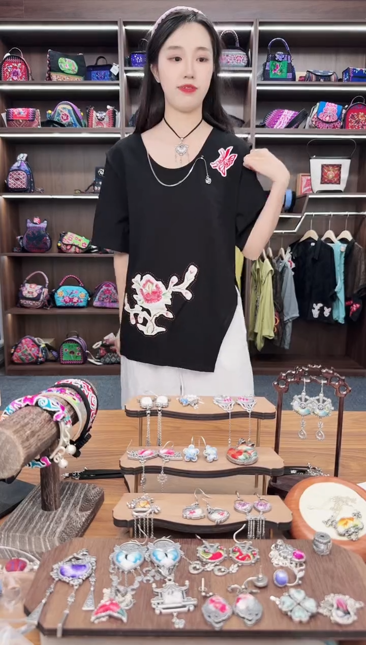 织绣A81蒙阿苏苗绣传承旗舰店