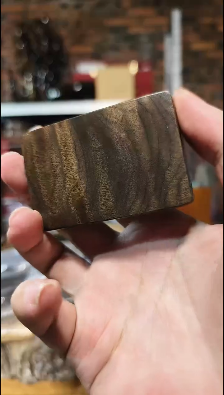 金丝楠无事牌手把件