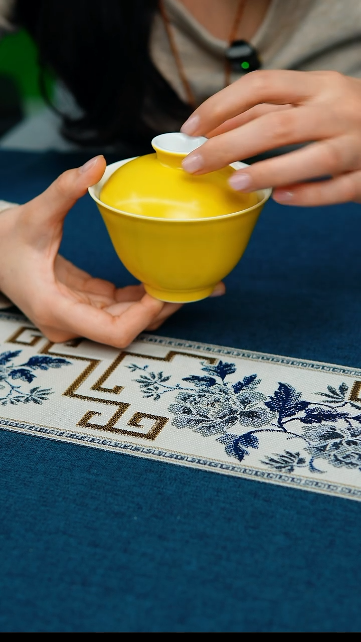 【闪购商品】柠檬黄盖碗150微瑕（不退不换介意勿拍）