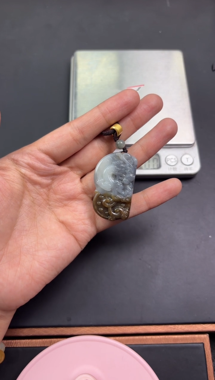 【闪购商品】和田玉吊坠(赠链)未镶嵌若羌微色差吊坠
