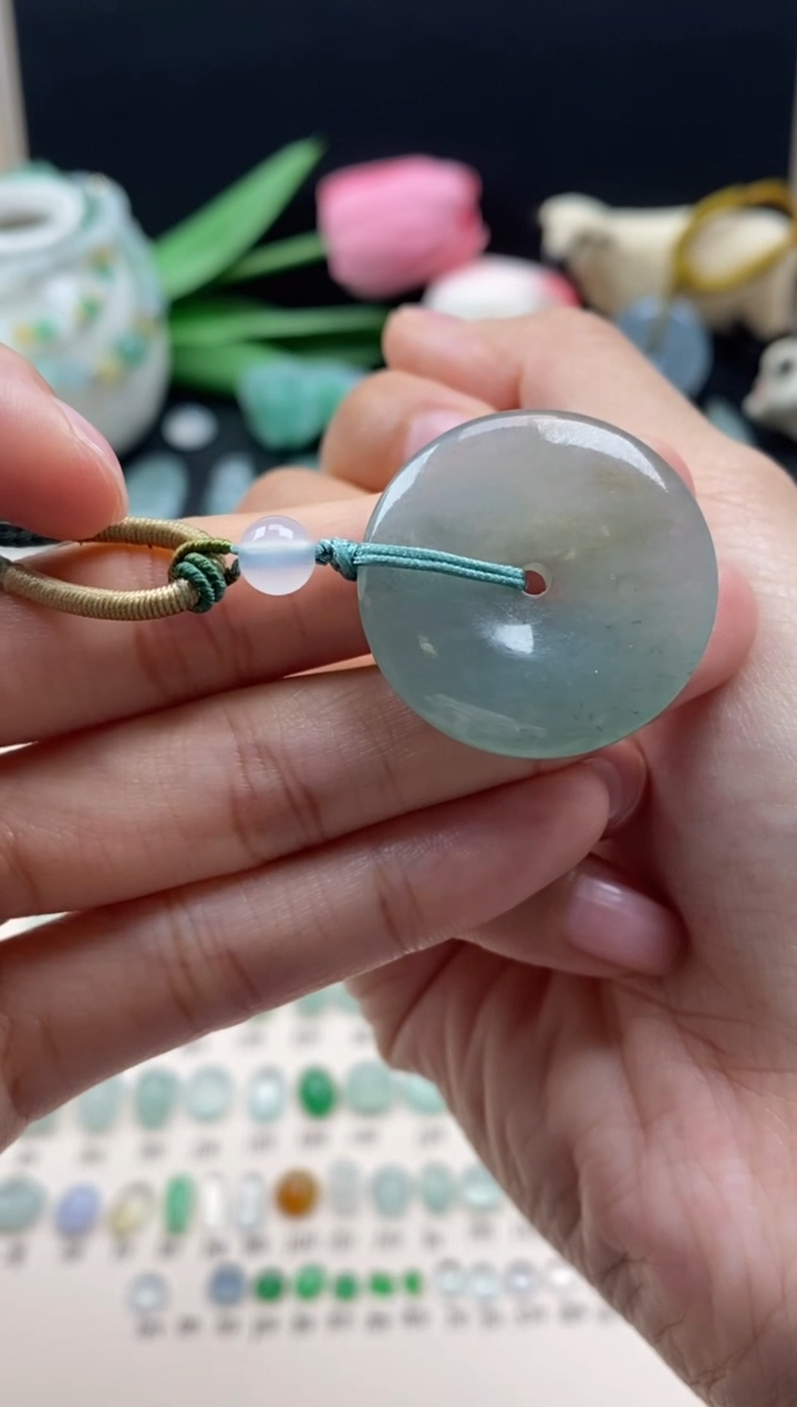 【闪购商品】翡翠颈饰未镶嵌翡翠糯种平安扣