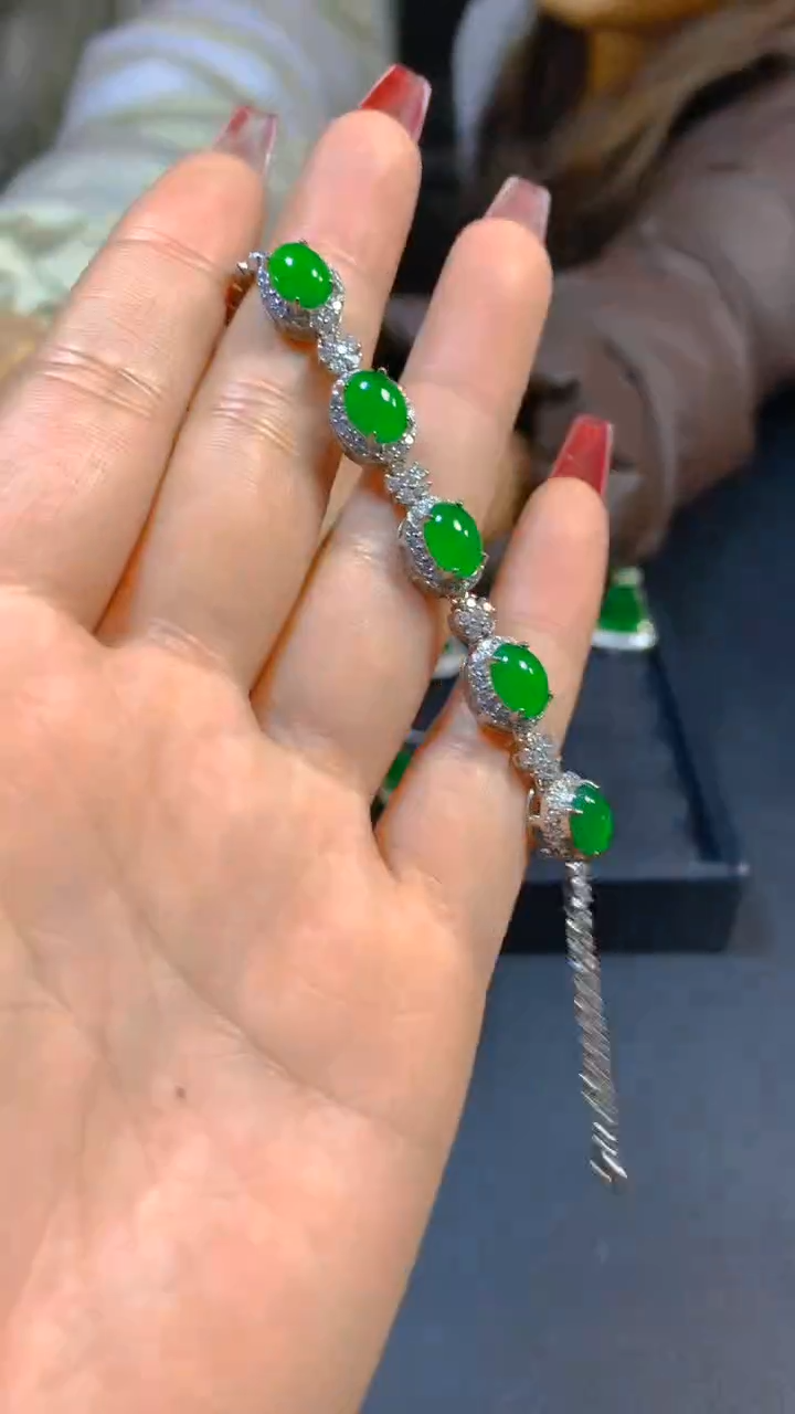 【闪购商品】翡翠手链未镶嵌0615631067多样性发一