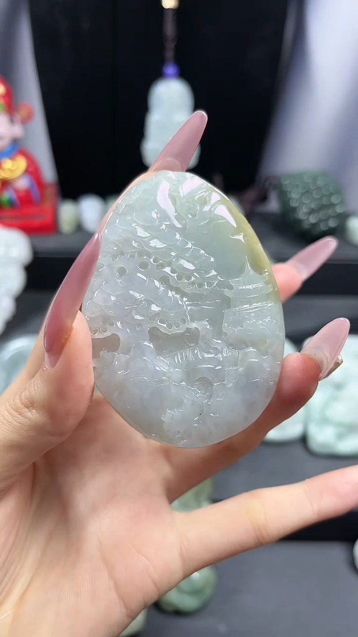 【闪购商品】翡翠颈饰未镶嵌山水大牌