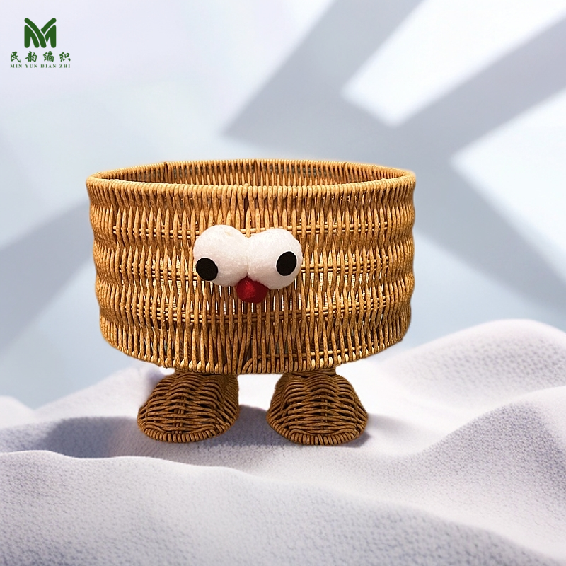 创意仿藤可爱卡通小黄人收纳篮水果零食桌面收纳仿藤编织家用果篮